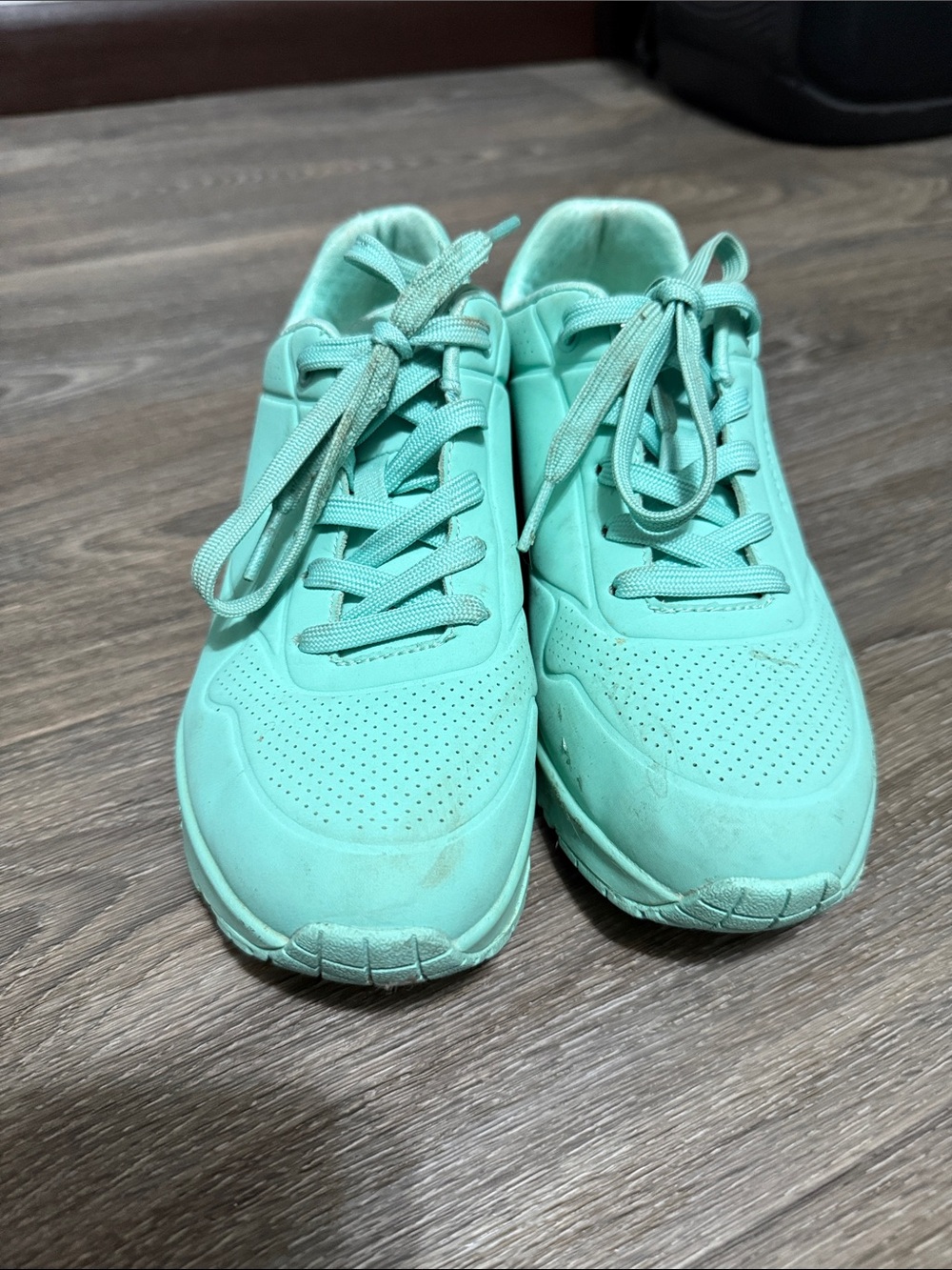 Skechers Mint Green Women's Sneakers